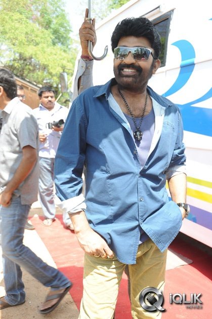 Gaddam-Gang-Movie-On-The-Sets